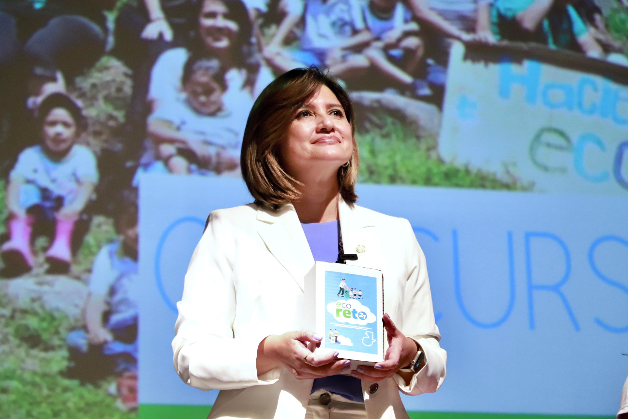 Karin Herrera participó en el concurso Aprendiendo por el Motagua. /Foto: Vicepresidencia de la República