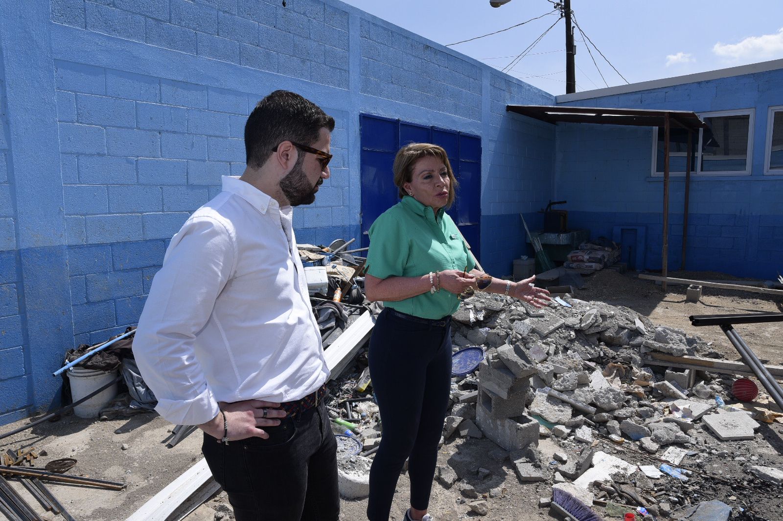 Ministerio de Comunicaciones denuncia a empresa encargada del remozamiento de escuelas