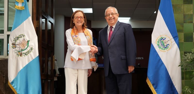 Los cancilleres de Guatemala y El Salvador