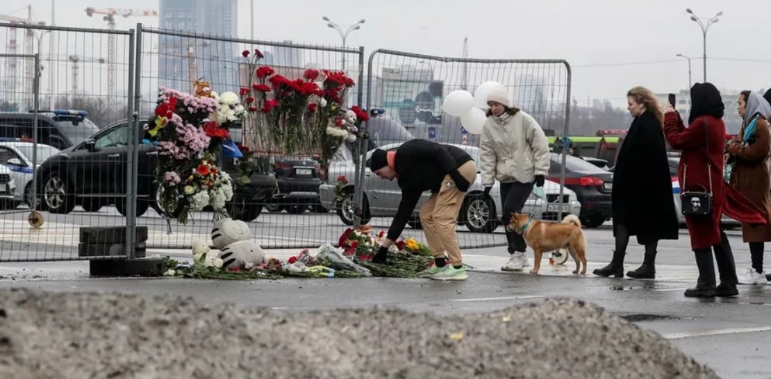 Sube a 137 el número de muertos y a 180 el de heridos en ataque terrorista en Moscú