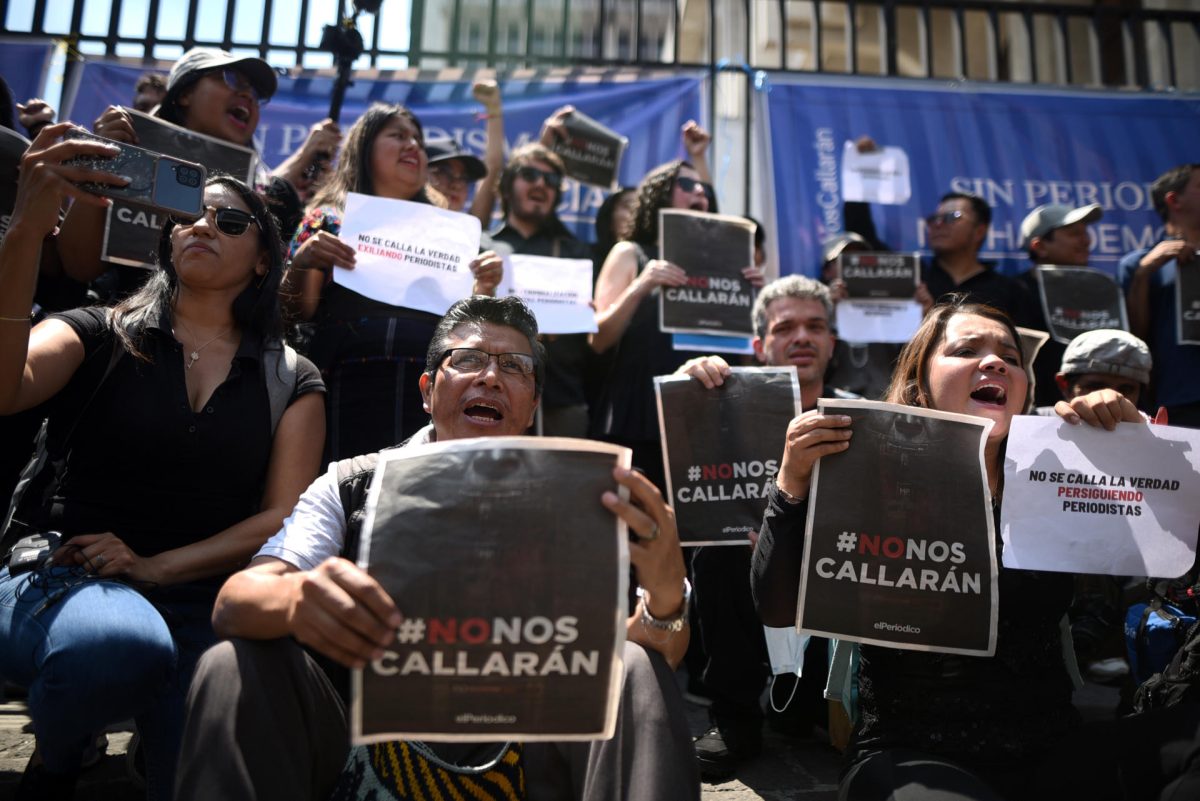 Periodistas piden cese de persecución en su contra por parte del MP