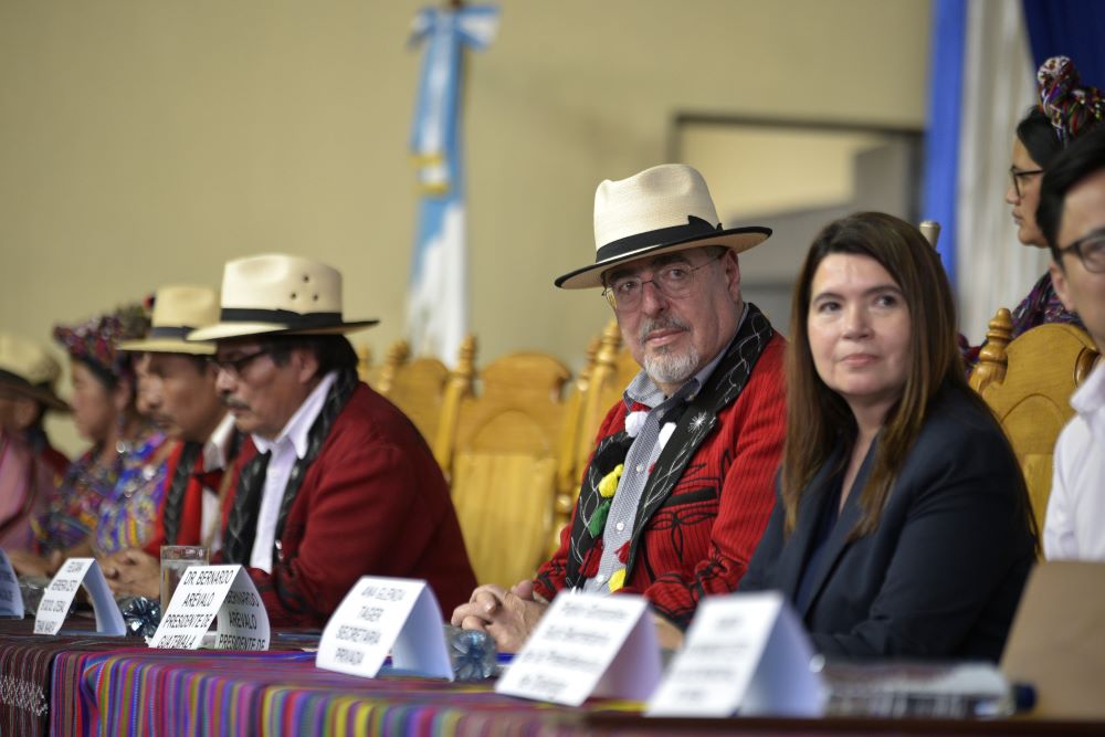 Presidente Arévalo resalta importancia de acuerdo para&nbsp;desarrollo territorial