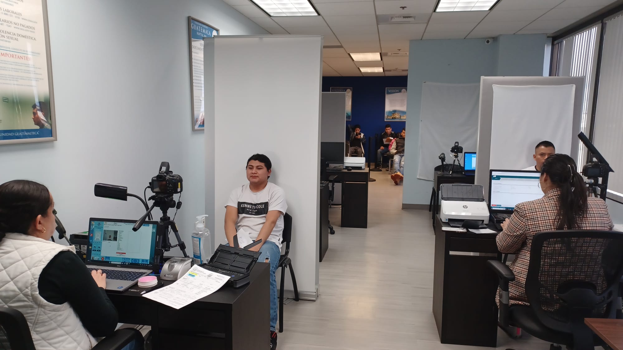 Más de 3 mil servicios atendidos en el primer sábado consular en EE. UU.