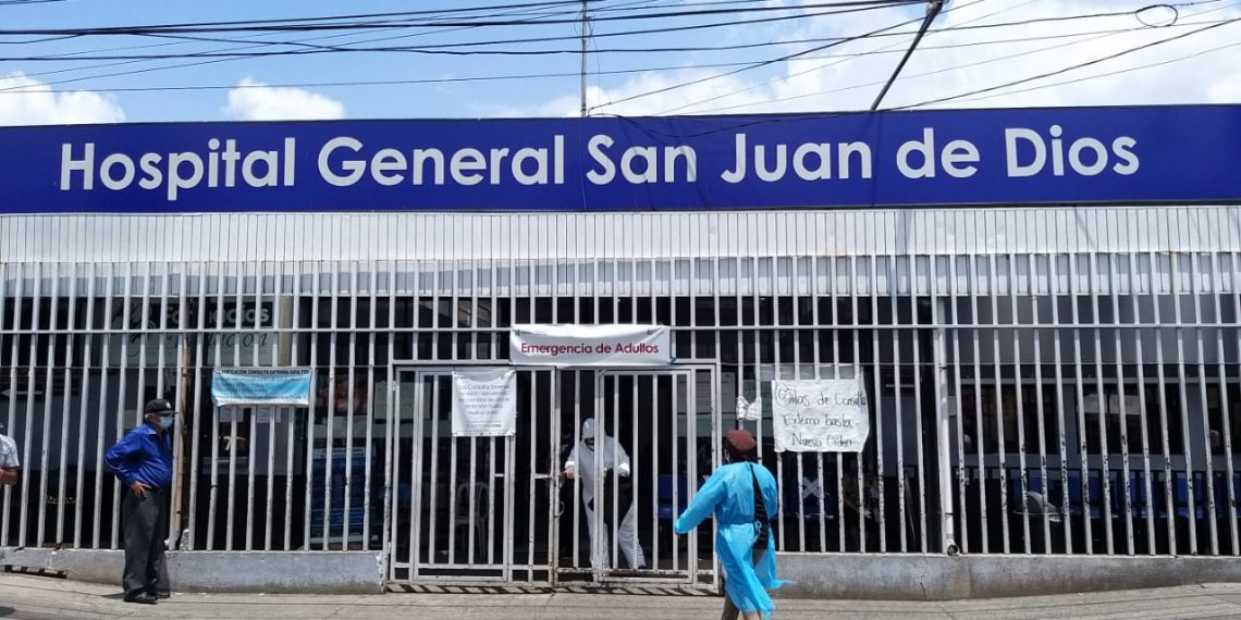 Refuerzan seguridad en Hospital General San Juan de Dios. / Foto: Hospital General.