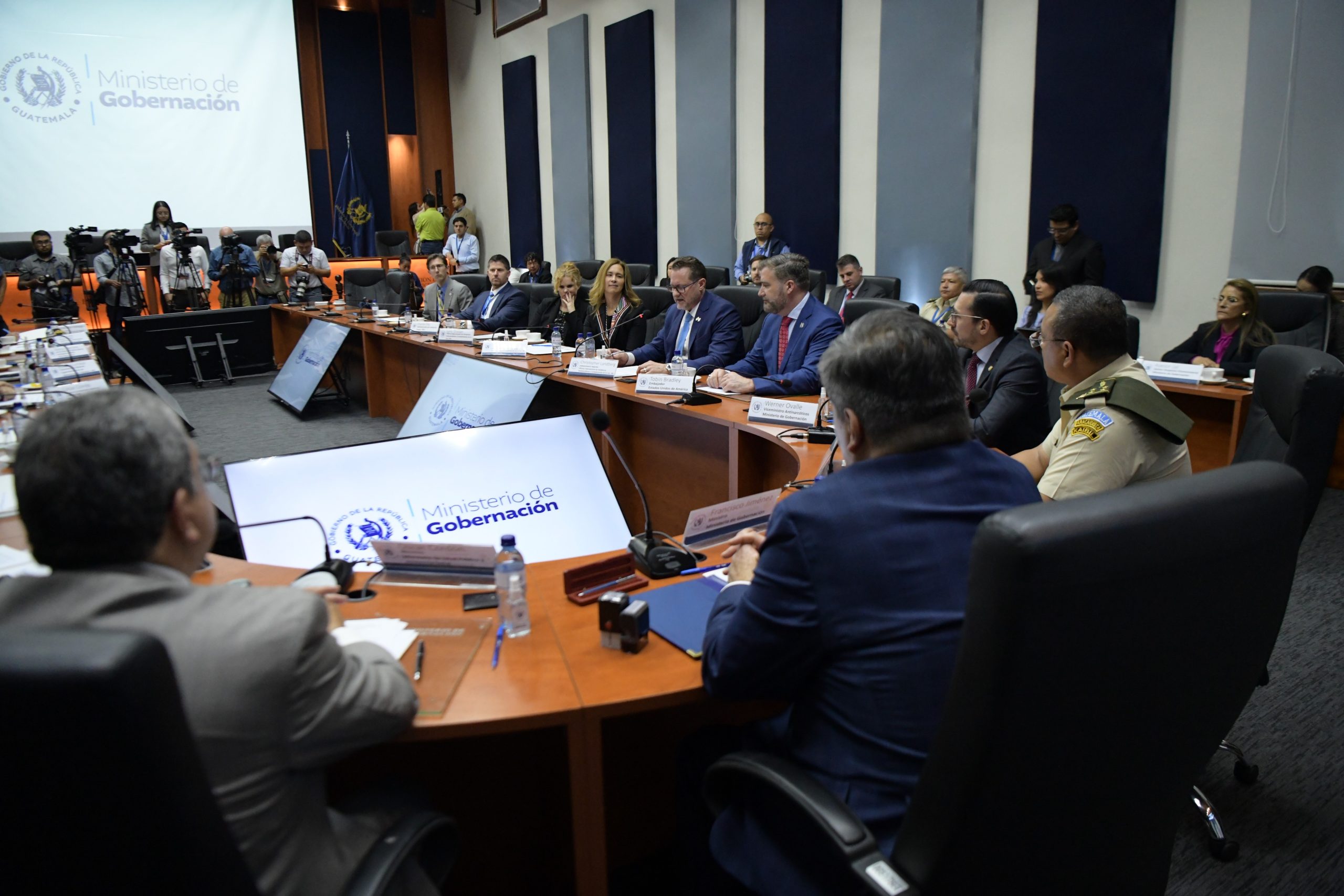 EE. UU. ve con satisfacción trabajo antinarcótico conjunto con Guatemala