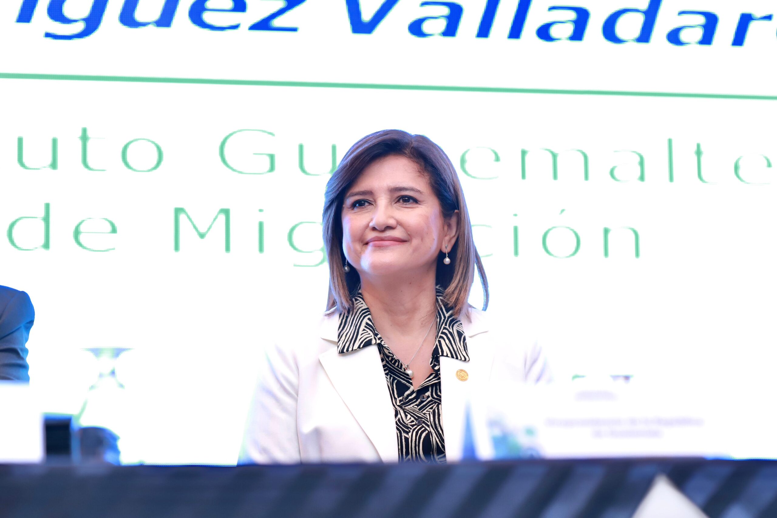 Ejecutivo encabeza implementación de nueva política migratoria