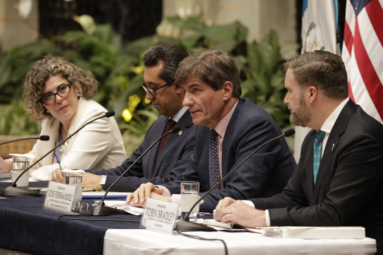 Autoridades de Guatemala y Estados Unidos ofrecieron una conferencia de prensa. /Foto: Gobierno de la República