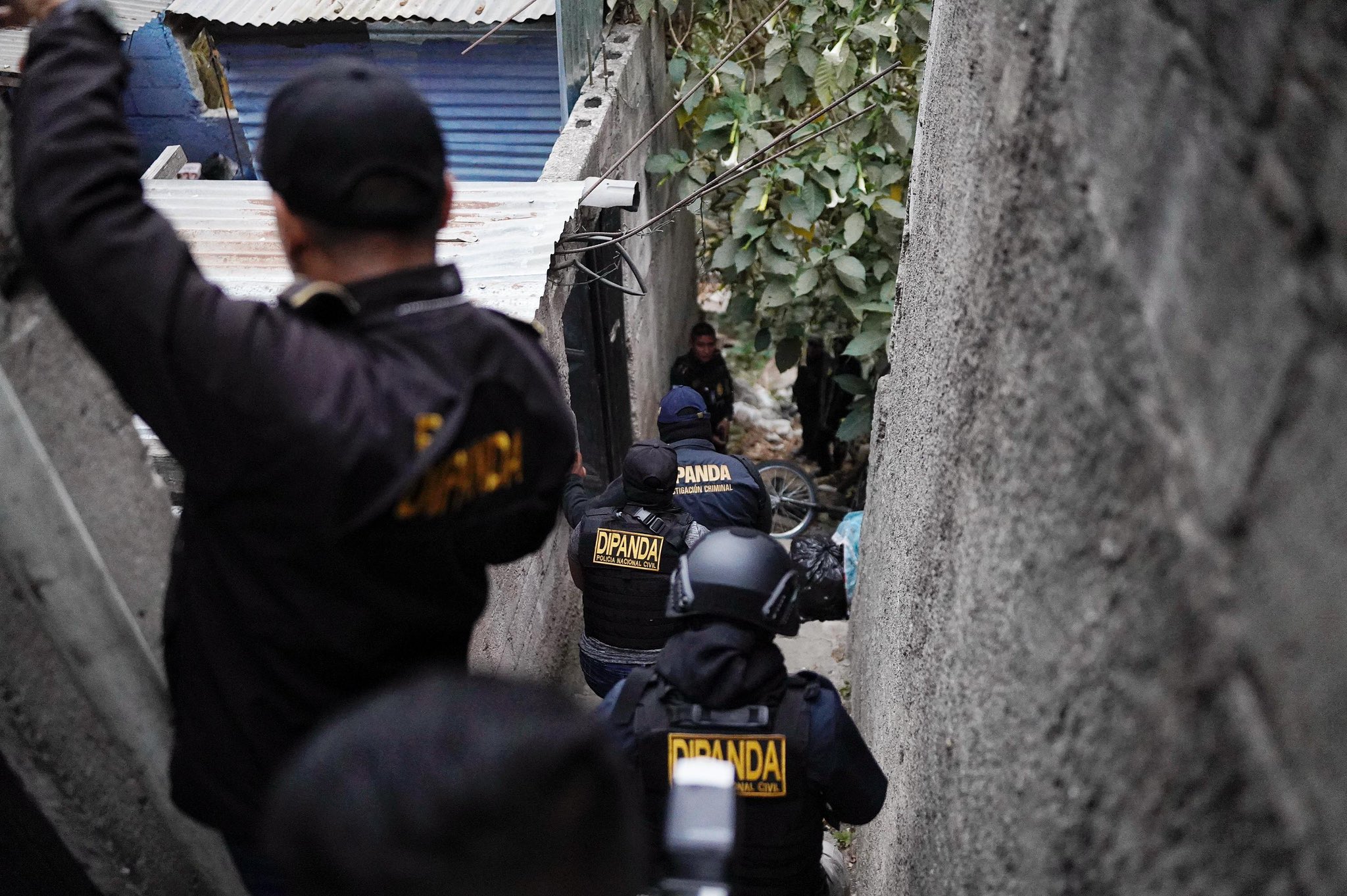 Más de 80 allanamientos contra extorsionistas que operan en el territorio