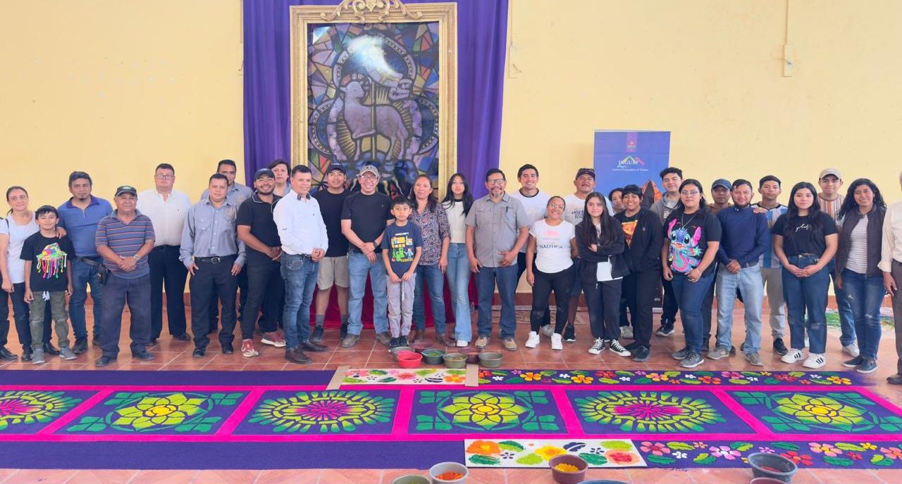 Inguat impulsa taller de alfombras en Huehuetenango