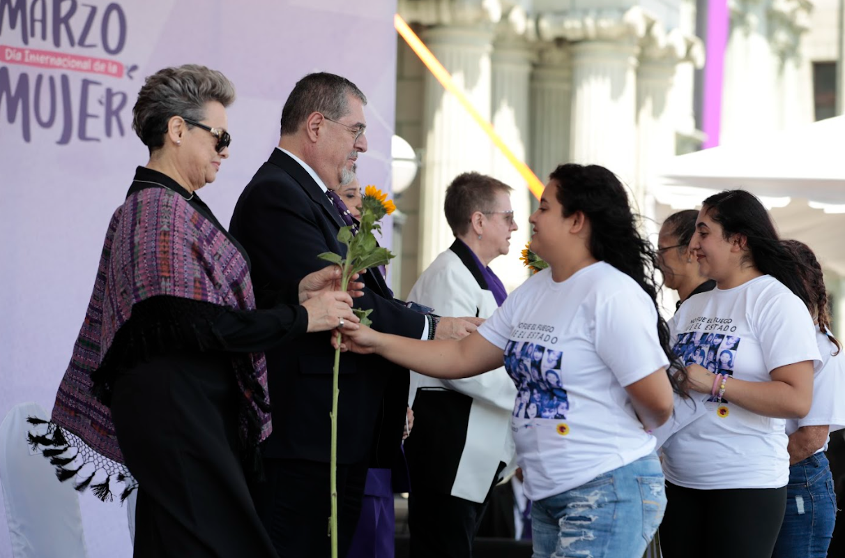 8M: La “segunda primavera” también florece para las mujeres