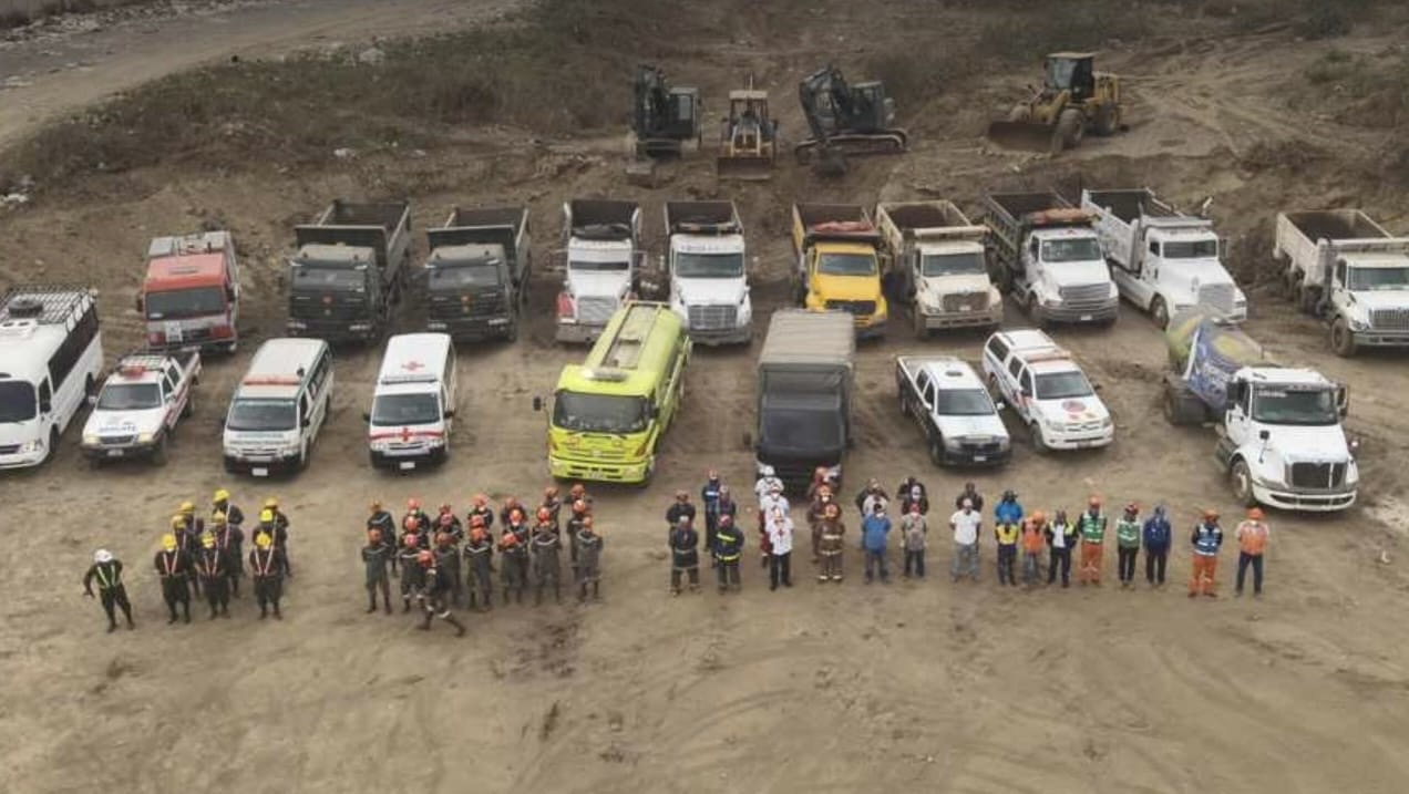 Equipos de emergencia logran controlar al 100 % incendio en el vertedero de AMSA