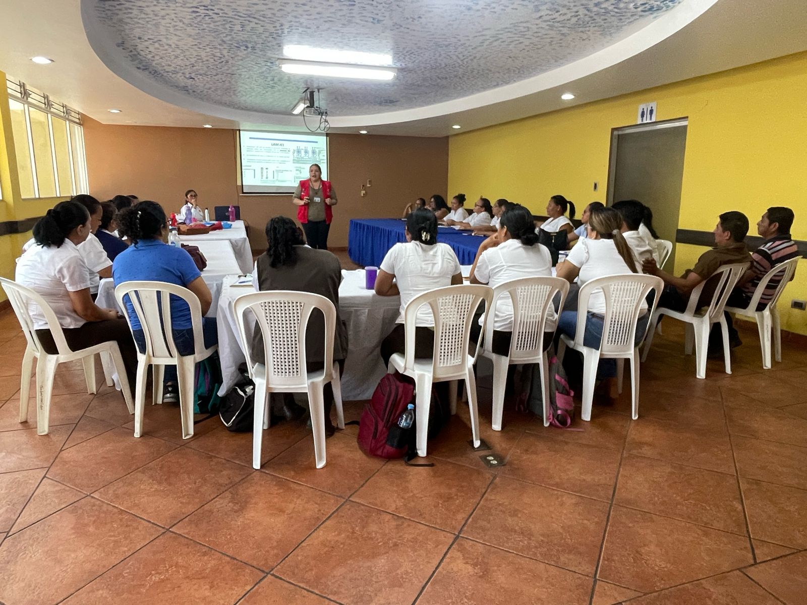 Personal de la DDRISS de Escuintla fortalece capacidades para la atención de la tuberculosis