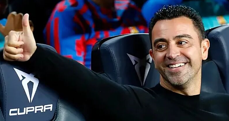 Barcelona confirma la continuidad de Xavi hasta junio de 2025