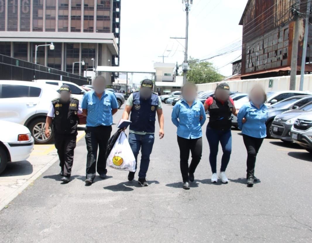 Capturan a supuestos responsables del robo de medicamentos en el Hospital General