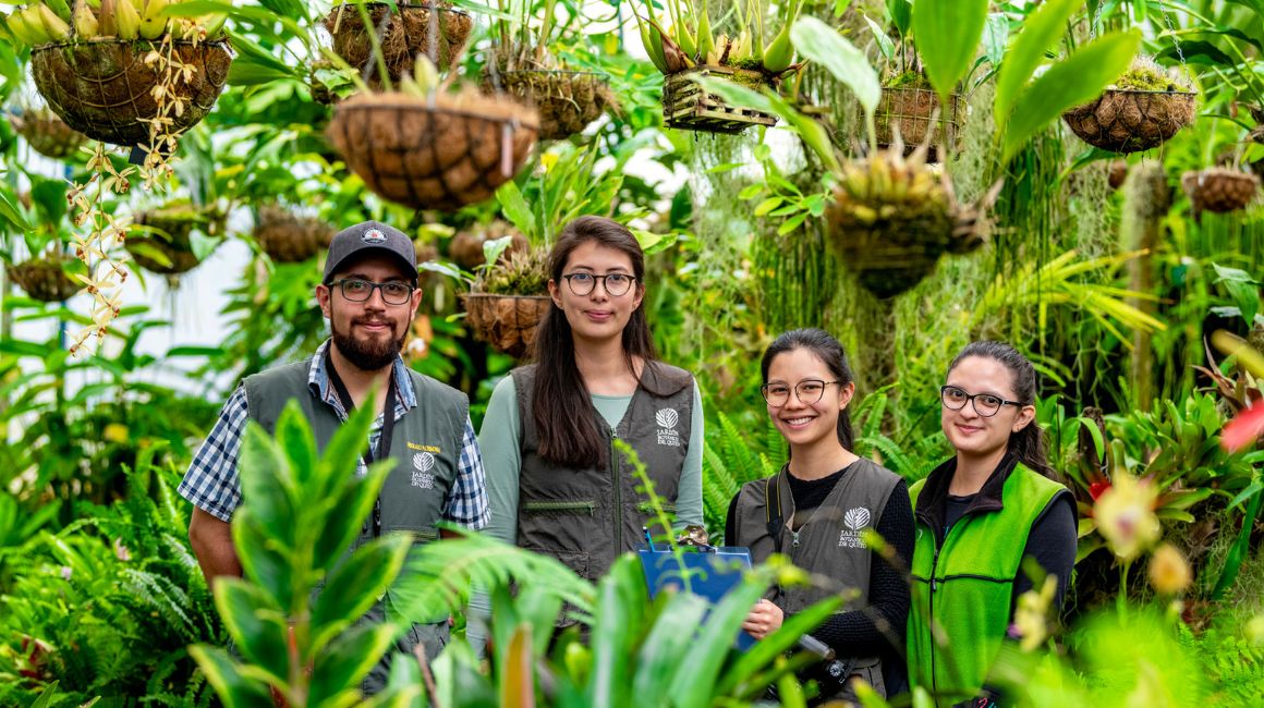 Investigadores del Jardín Botánico de Quito, Ecuador. / Foto: Jardín Botánico de Quito.