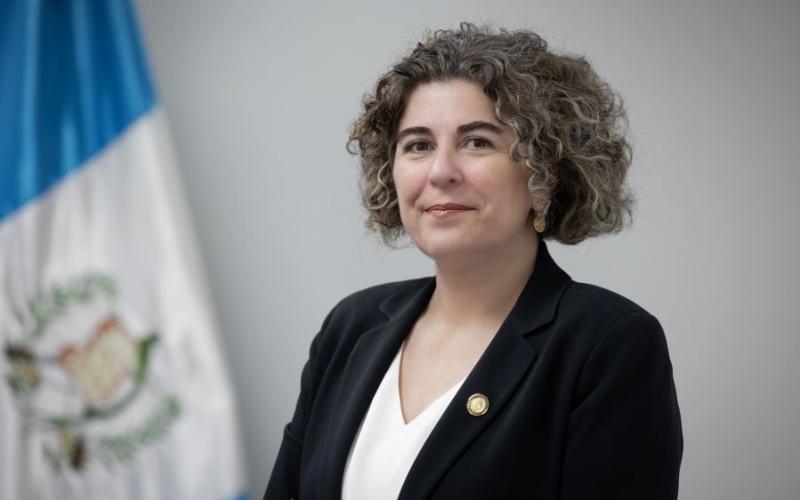 Ministra de economía Gabriela García- Quinn
