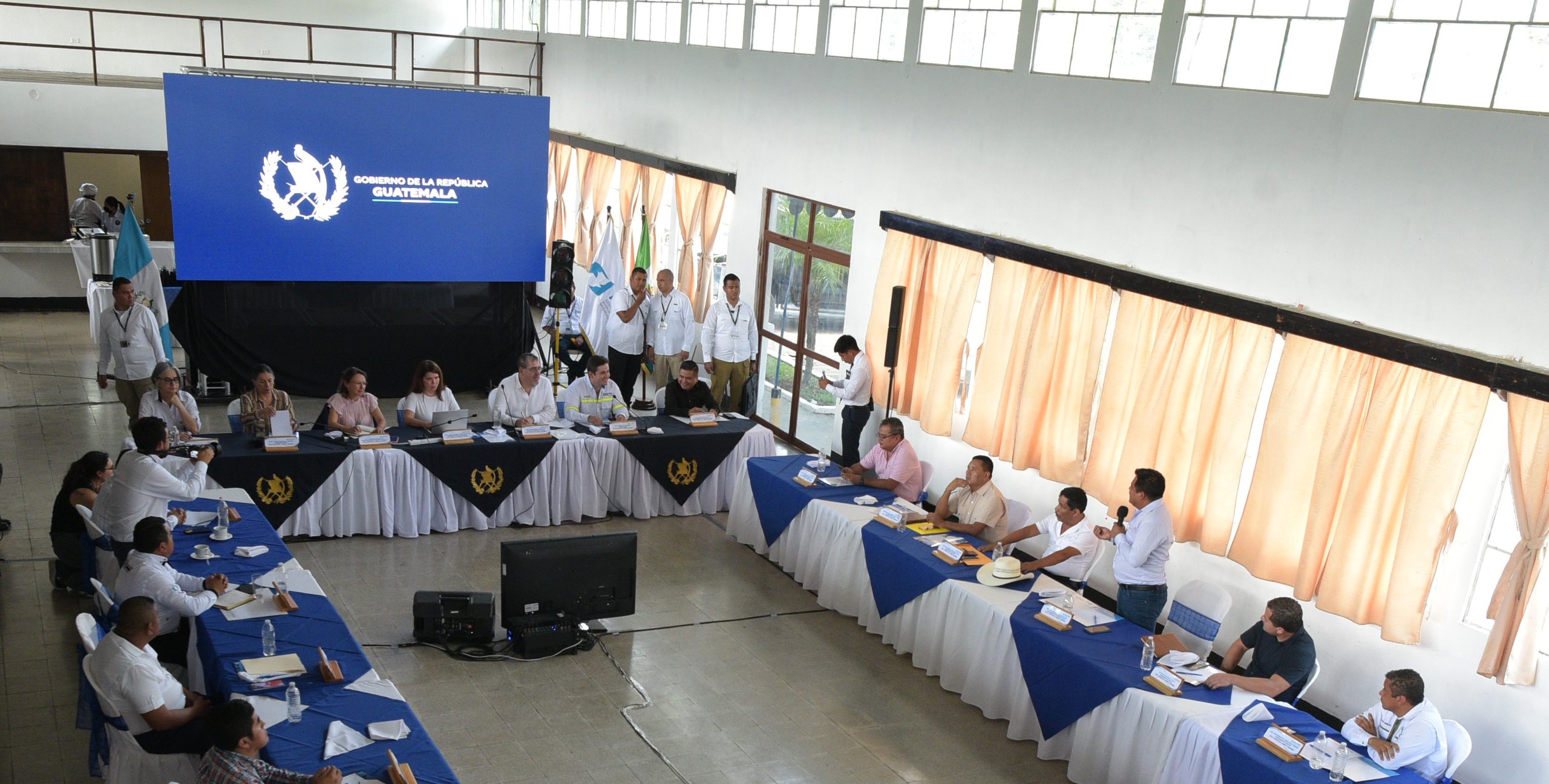 Gobierno analiza acciones en departamentos sin gobernadores