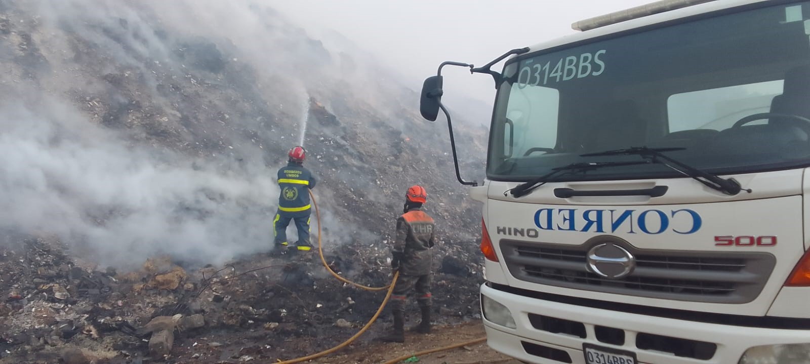 Incendio en vertedero de AMSA se encuentra controlado en un 75%