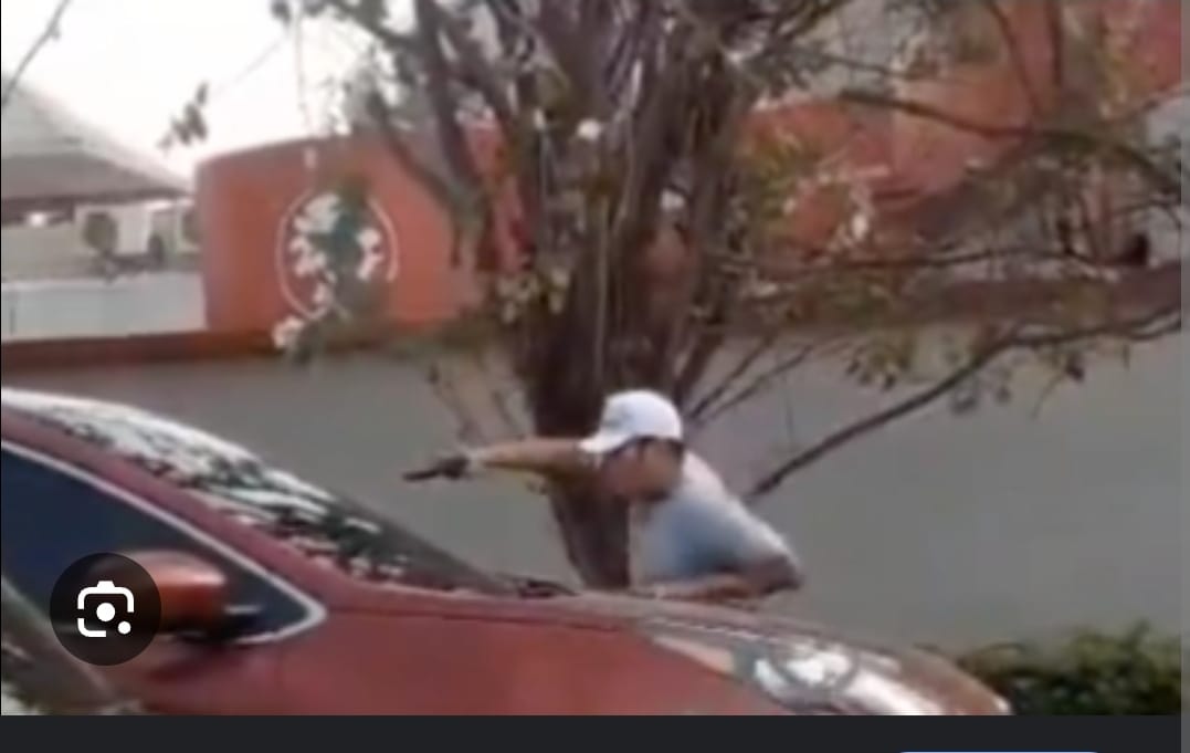 Capturan a presunto asaltante grabado en La Reforma