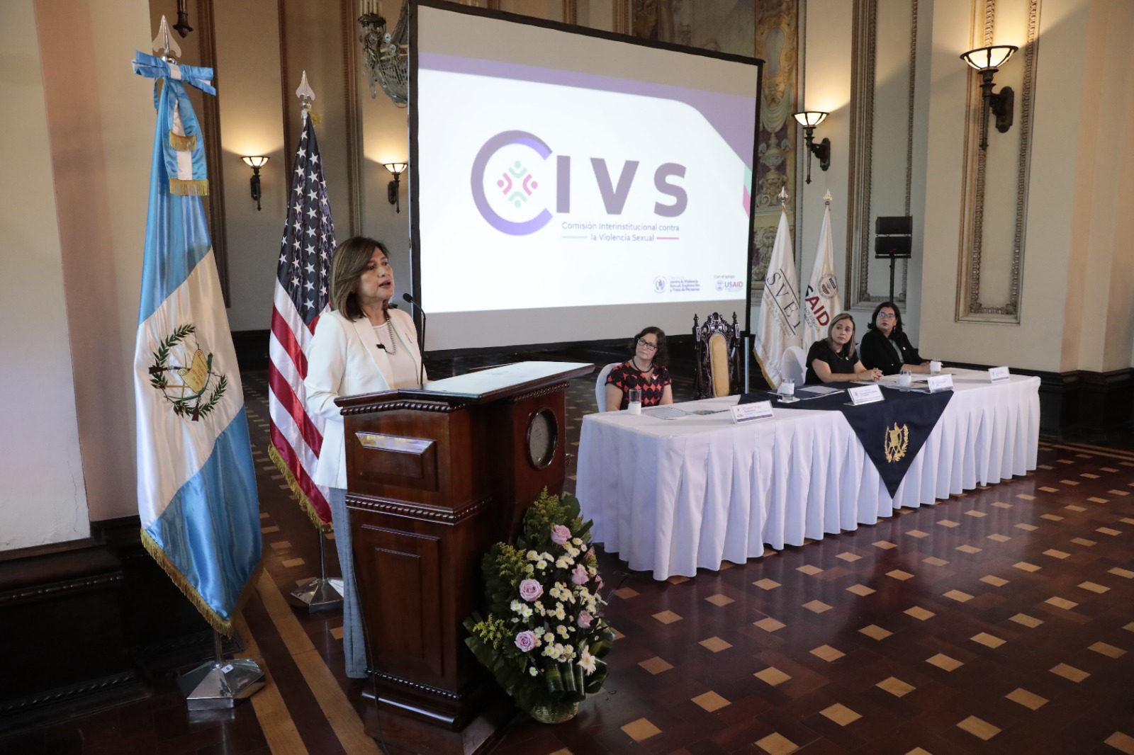 Autoridades presentaron la nueva Comisión contra la Violencia Sexual. /Foto: Noé Pérez