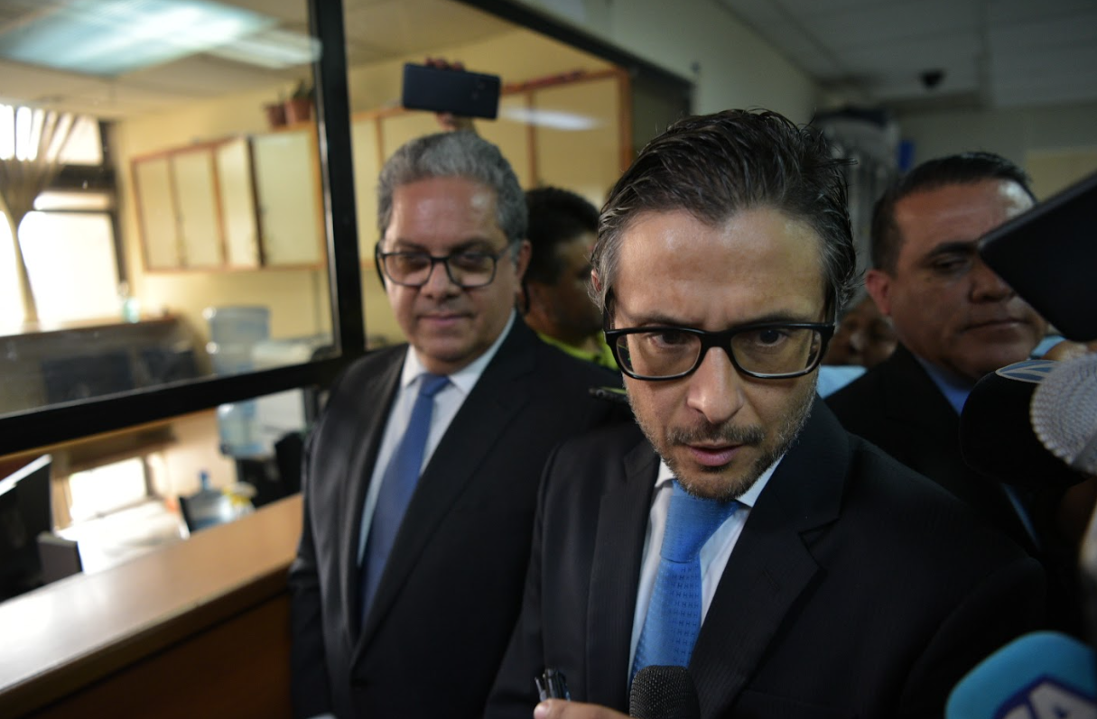 Gobierno acciona legalmente contra posible compra anómala de vacunas Sputnik
