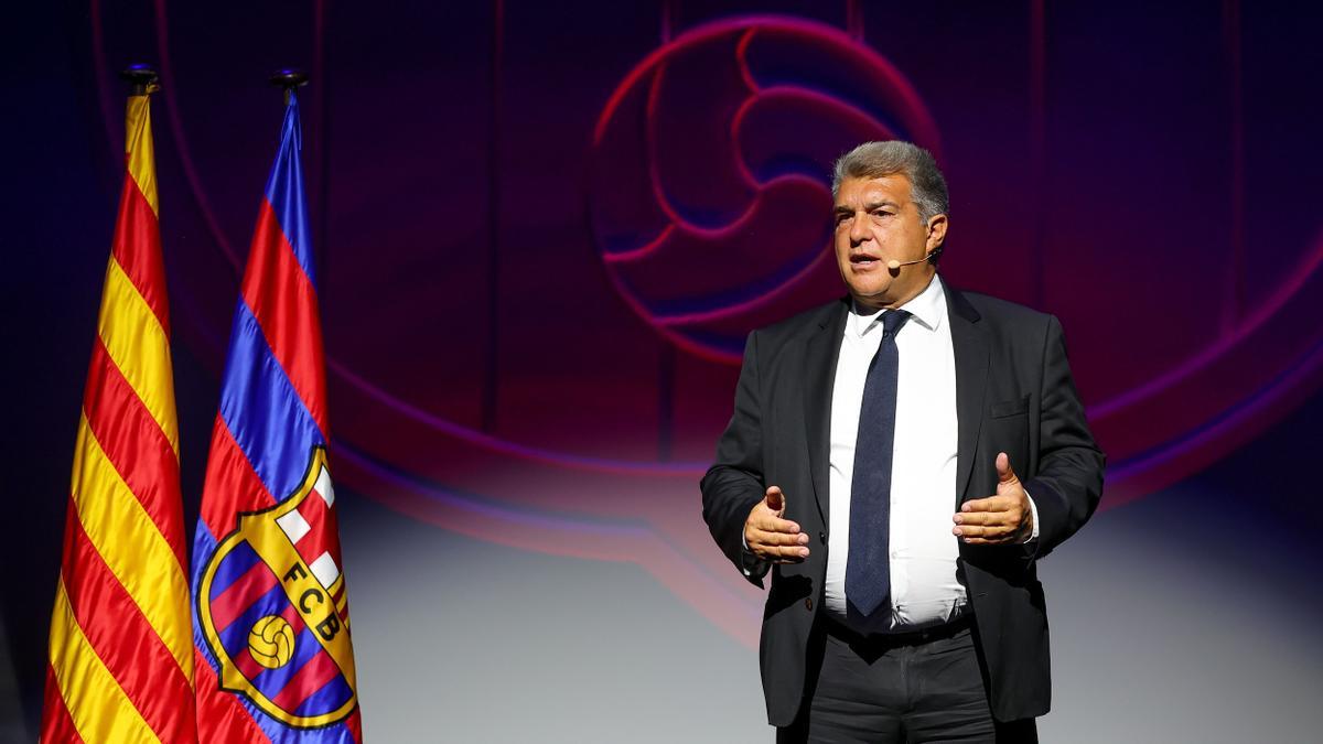 Laporta: “No cambiaría a ninguno de nuestros jugadores por alguno del PSG”