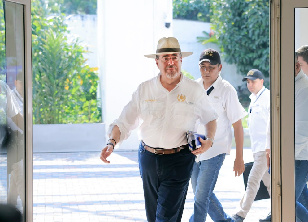 Presidente fortalece comunicación con alcaldes en el interior del país