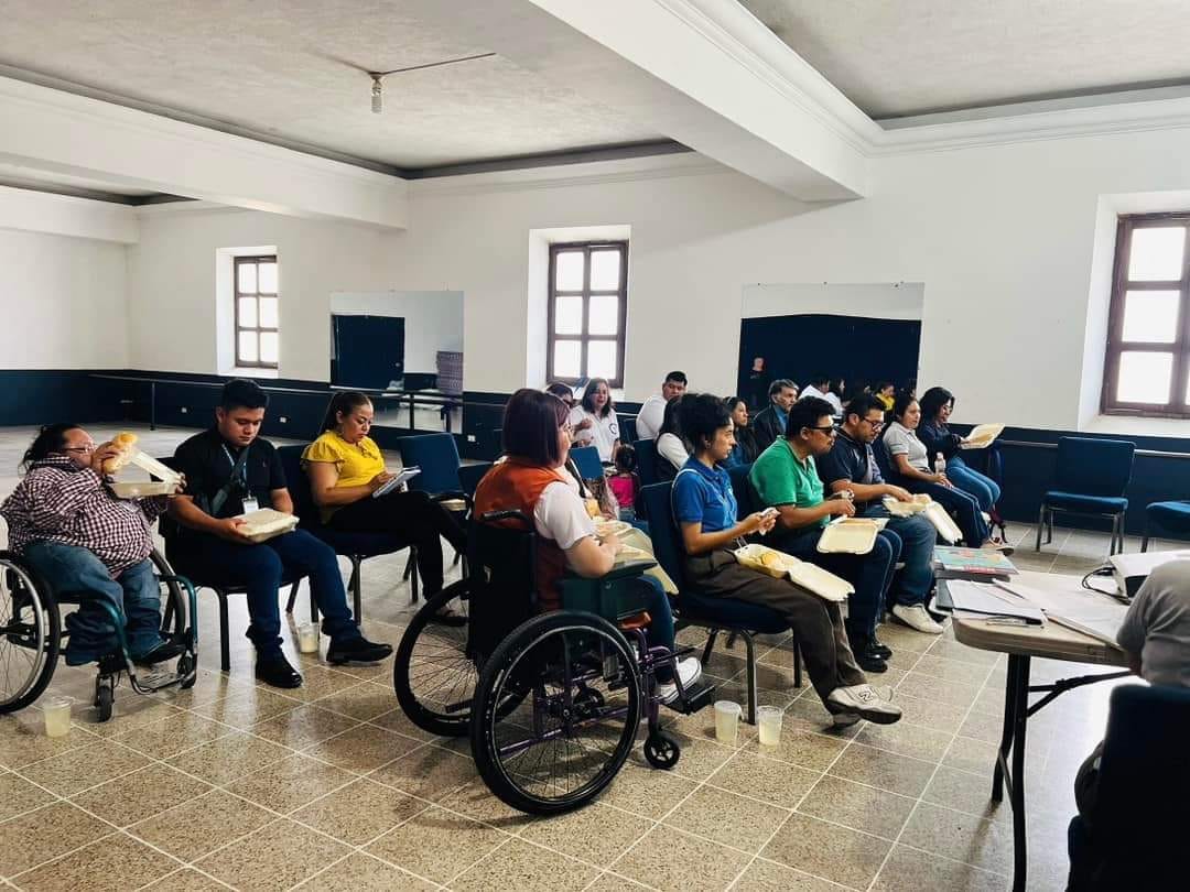 Se desarrolla mesa técnica para favorecer a personas con discapacidad