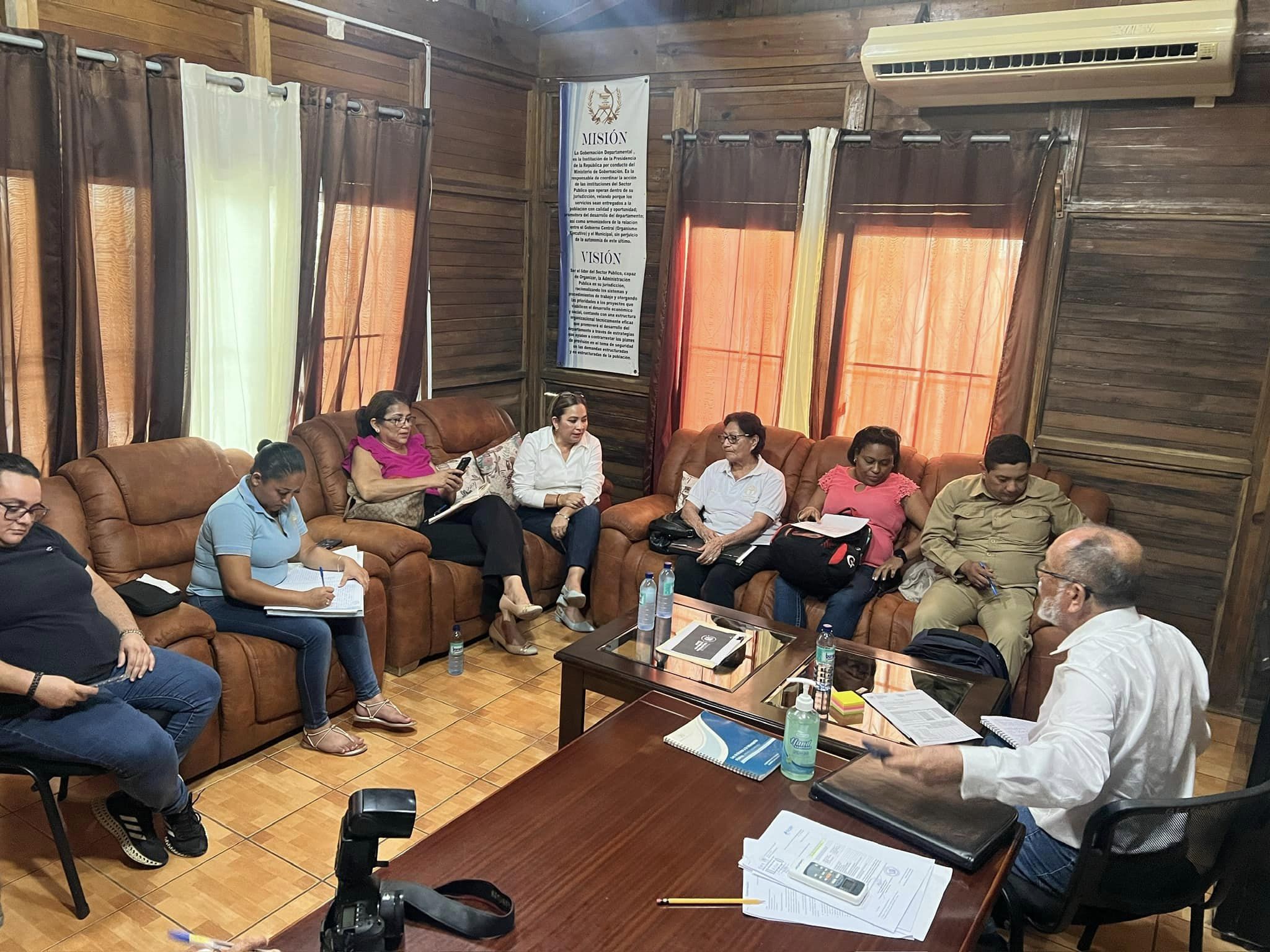 Reunión de trabajo con representantes de la DDRISS de Izabal