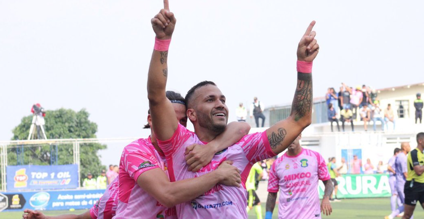 Mixco derrota a Antigua GFC y sueña con la final del Clausura 2024