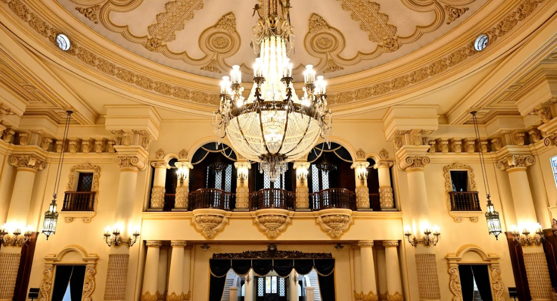 Disfruta esta noche del tour guiado por el Palacio Nacional