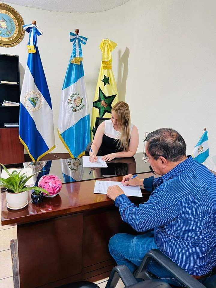 El Progreso firma más de 30 convenios para ejecutar proyectos de desarrollo