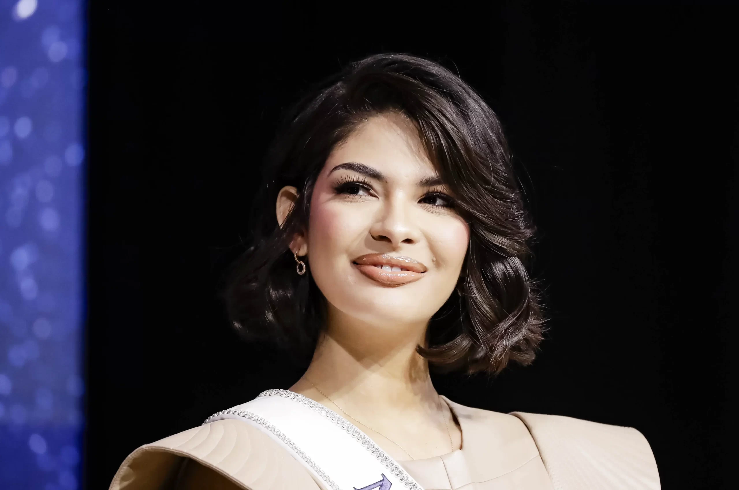 Dueña de Miss Universo informa que la familia de Sheynnis Palacios salió de Nicaragua