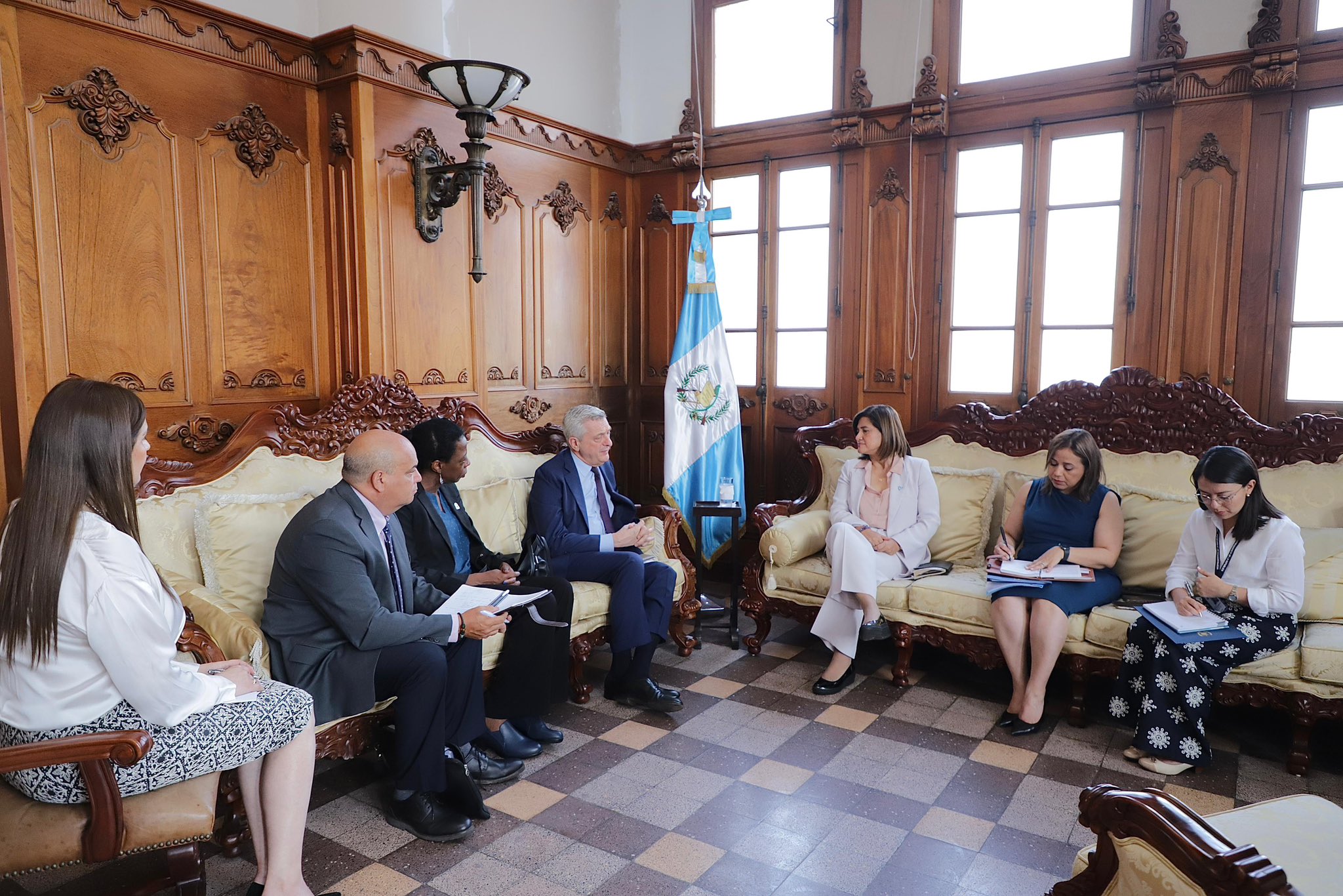 Guatemala y ACNUR fortalecen trabajo para velar por los guatemaltecos