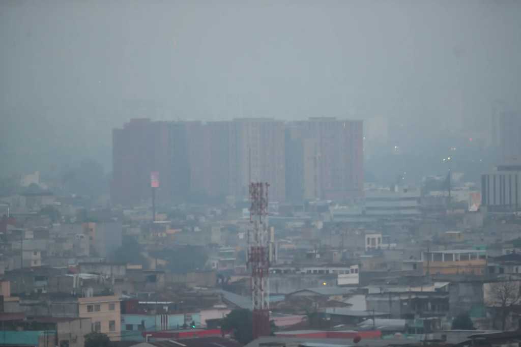 Guatemala amanece con una fuerte y “peligrosa” contaminación en el aire