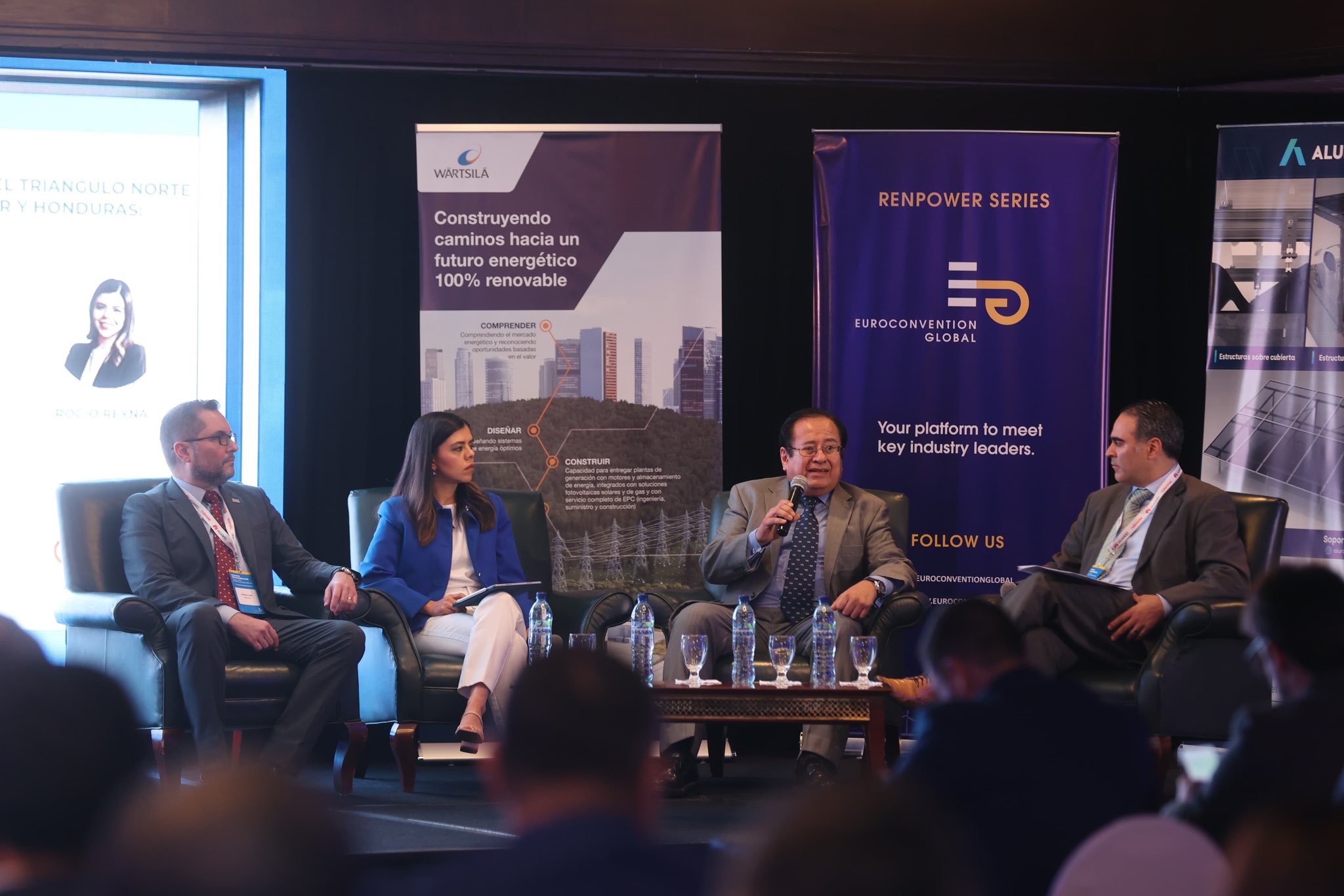 Ministerio de Energía y Minas promueve acciones para impulsar transición energética