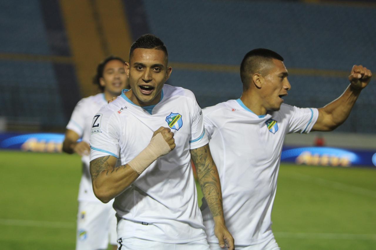 Xelajú MC hace oficial la llegada de Jorge Aparicio