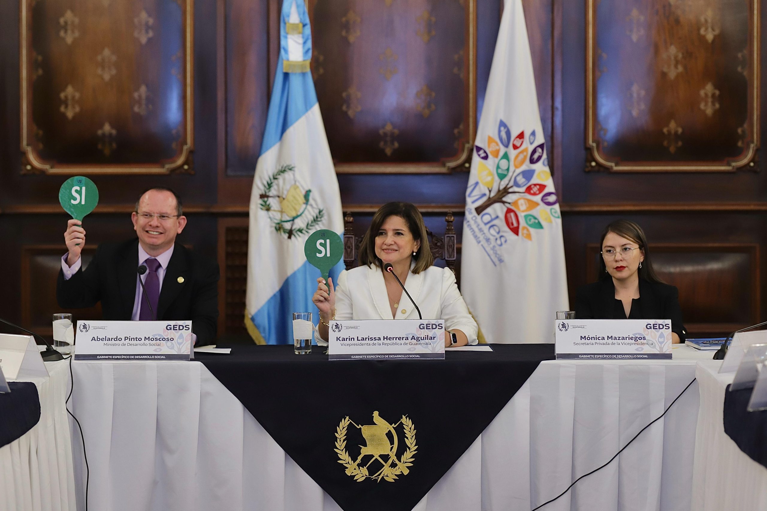 Gabinete de Desarrollo Social se reúne en sesión extraordinaria