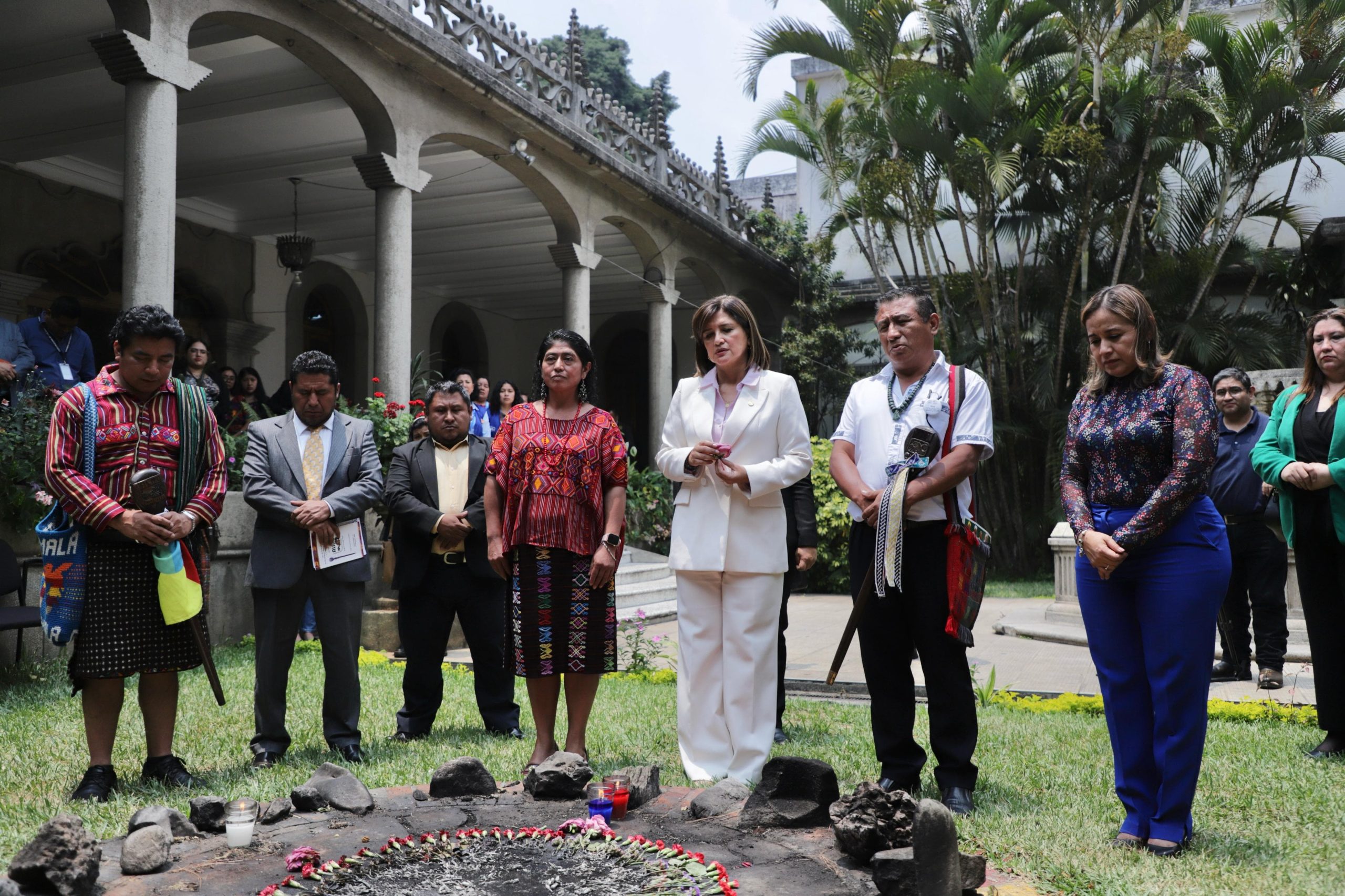 Vicepresidencia promueve inclusión lingüística para la prevención de delitos VET