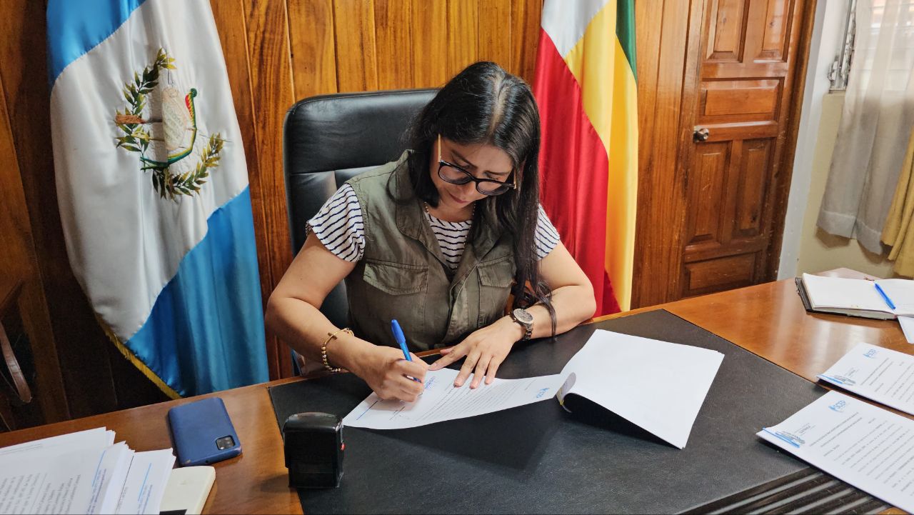 Detalles de convenios que buscan el desarrollo y progreso para Jalapa