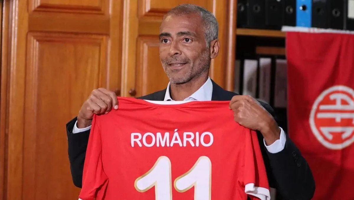 A los 58 años, Romário volverá a los terrenos de juego