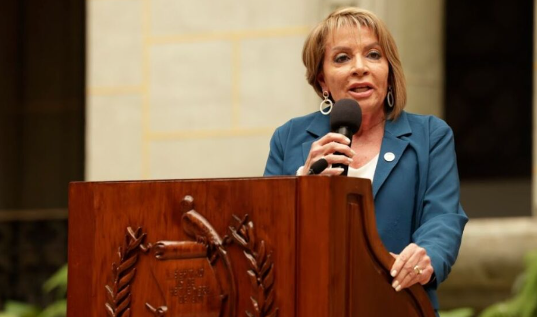 Presidente Bernardo Arévalo remueve de su cargo a la ministra de Comunicaciones