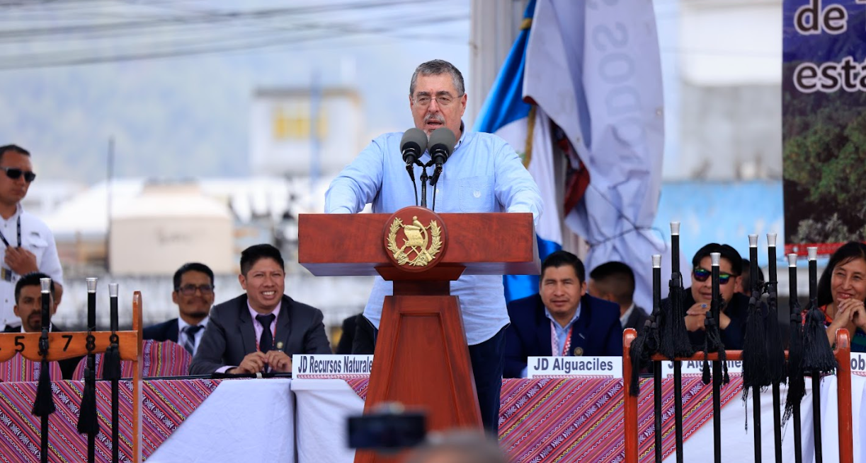 “Juntos, pueblo de Totonicapán, vamos a caminar y cambiar este país”, dice Arévalo a los 48 Cantones