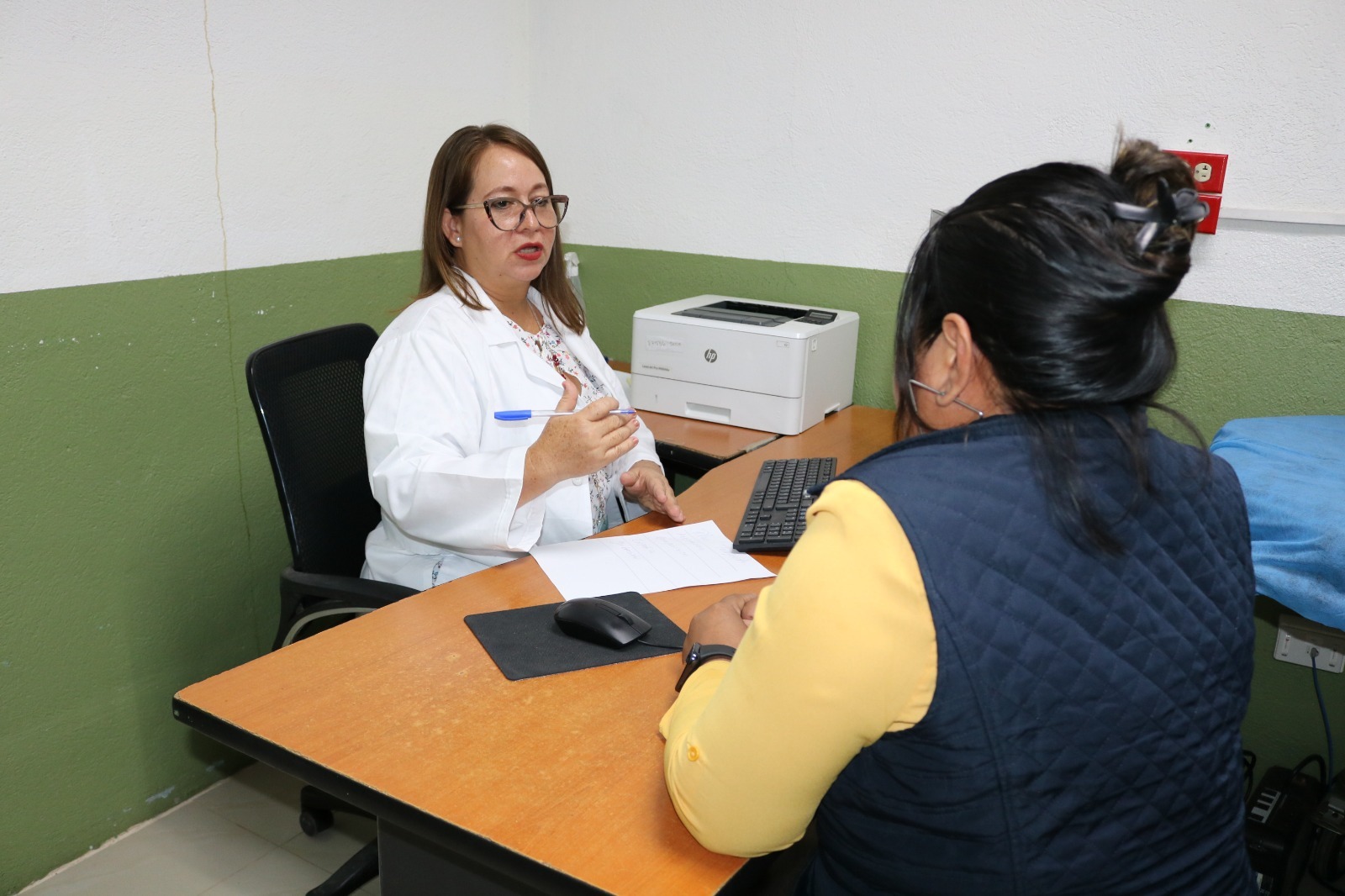 Afiliados y trabajadores del IGSS de Escuintla podrán buscar ayuda profesional en la clínica de psicología, Foto: IGSS.