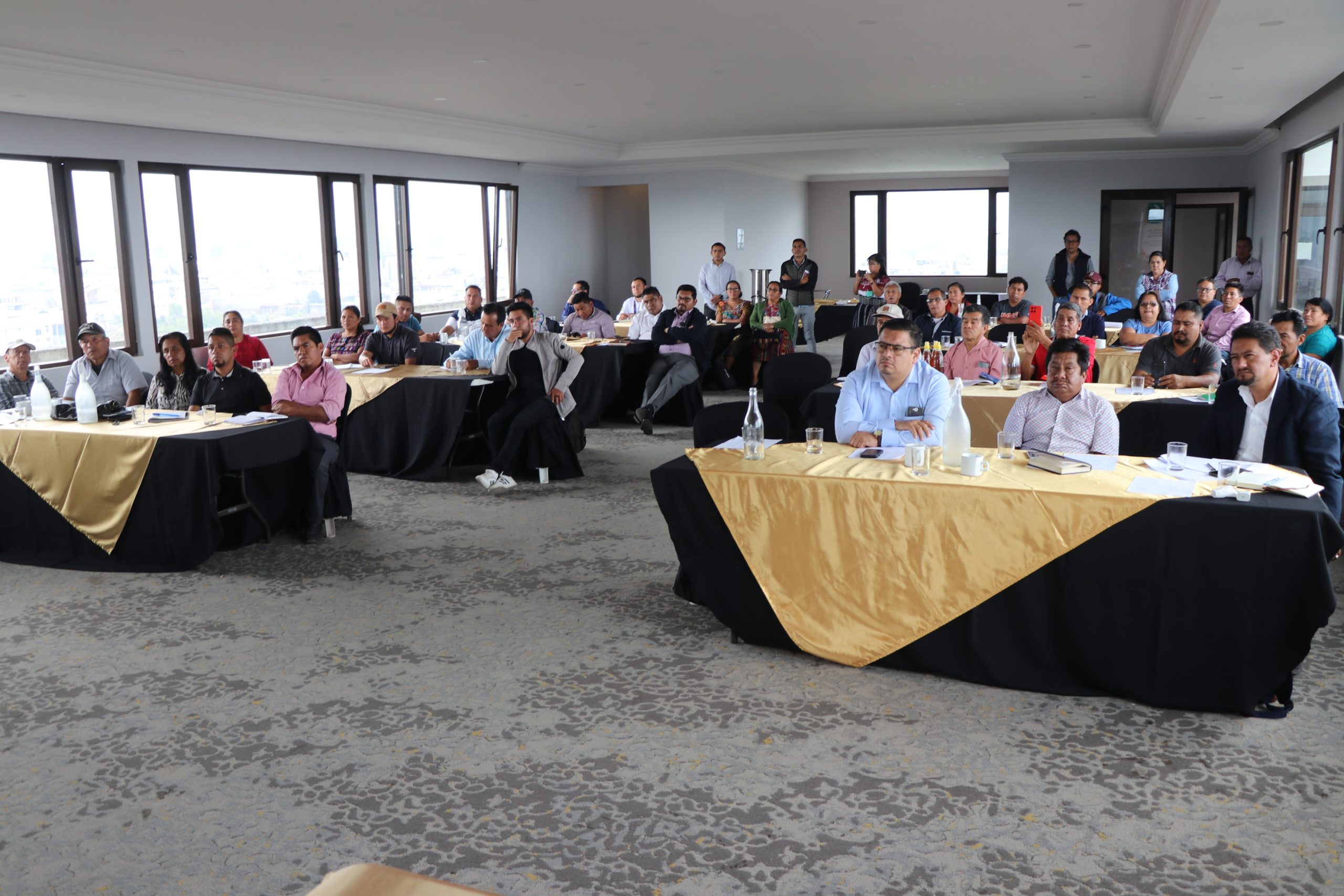 Analizan agenda estratégica del sector cooperativas de San Marcos