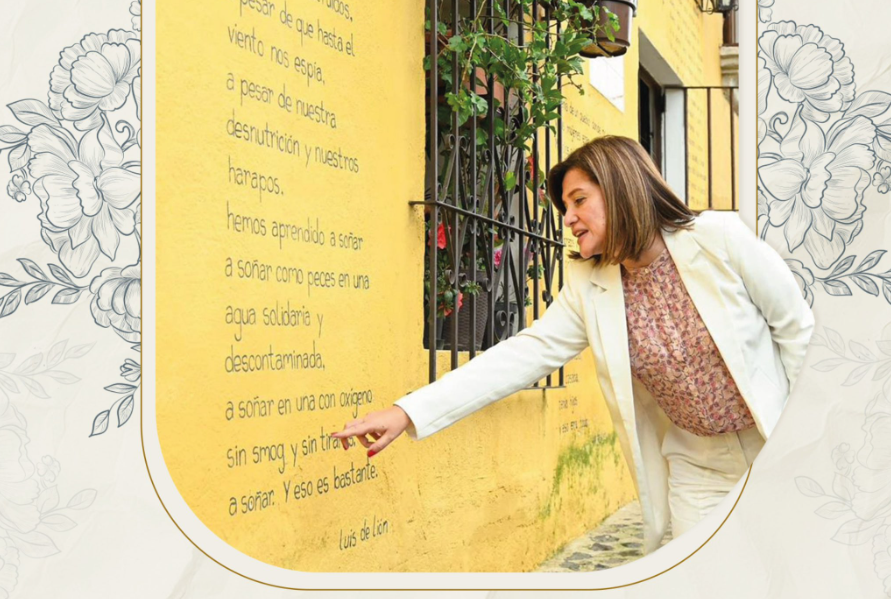 Vicepresidenta Karin Herrera junto a un poema pintado de Luis Lión. / Foto: Vicepresidencia de la República.