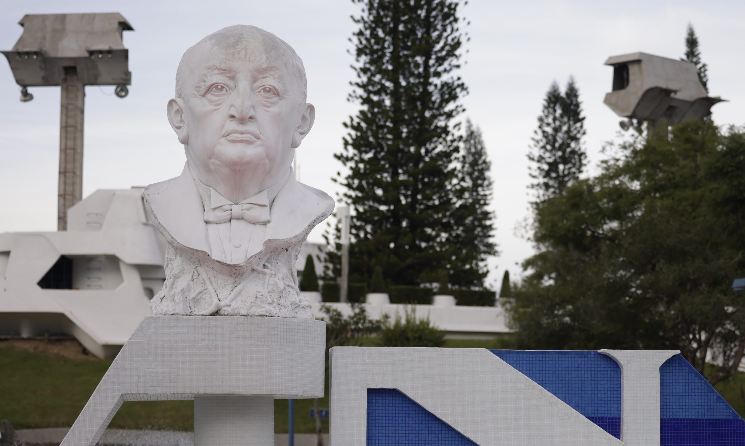 Busco de Asturias, en el Teatro Nacional de Guatemala / Foto: Gobierno de Guatemala.