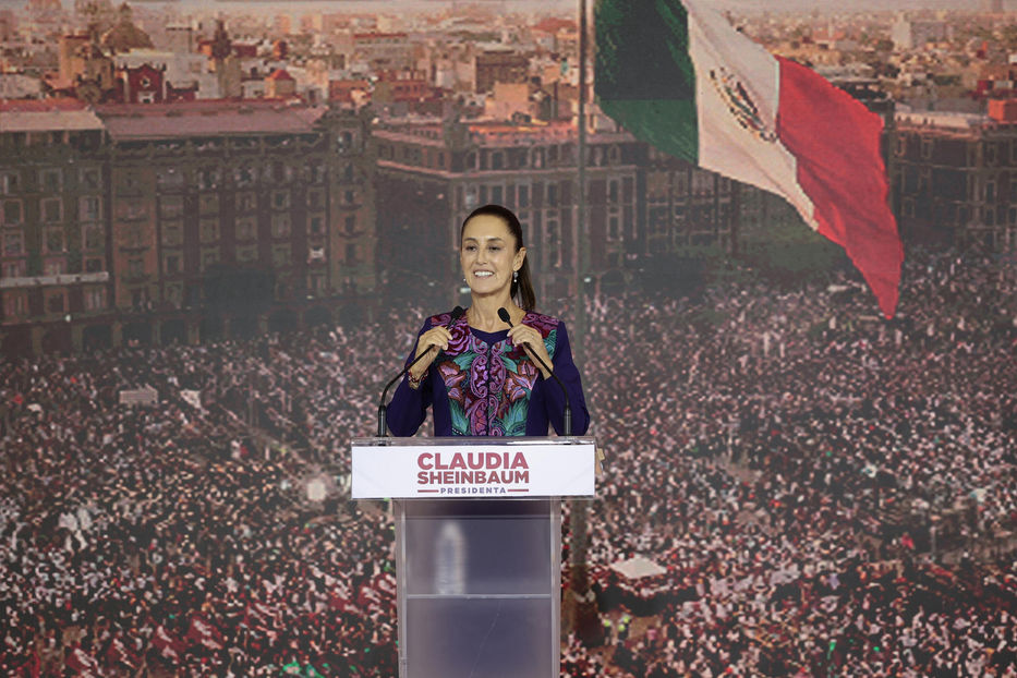 México se une a la veintena de países gobernados por una mujer