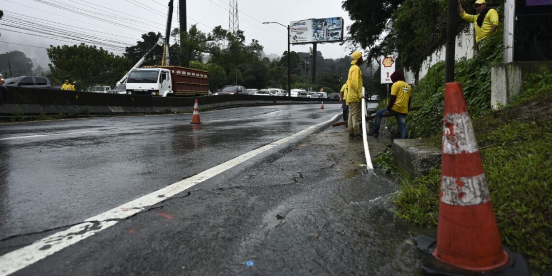 Carretera a El Salvador. / Foto: Noé Pérez.