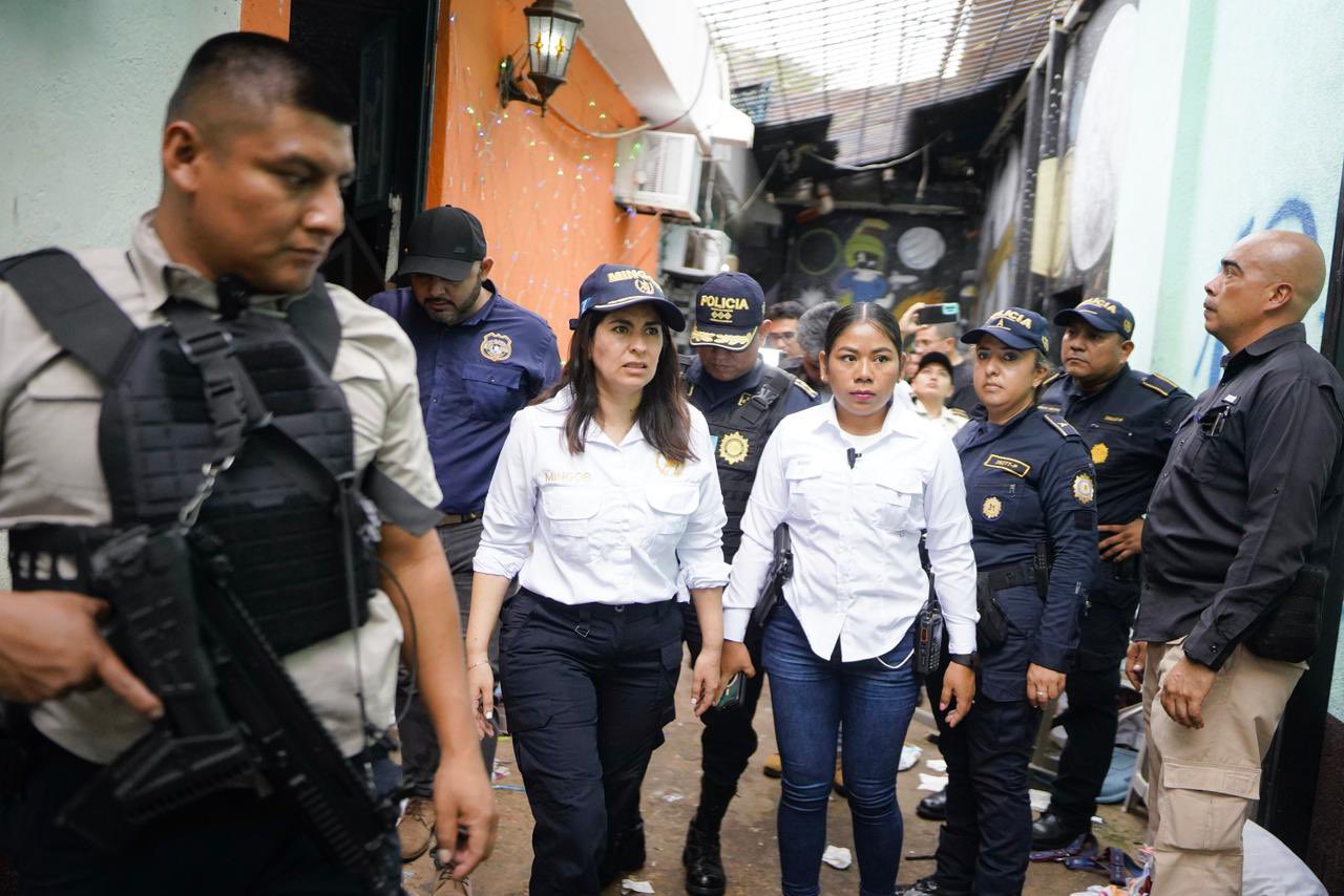 Viceministra de Seguridad detalla operativo en centro penitenciario